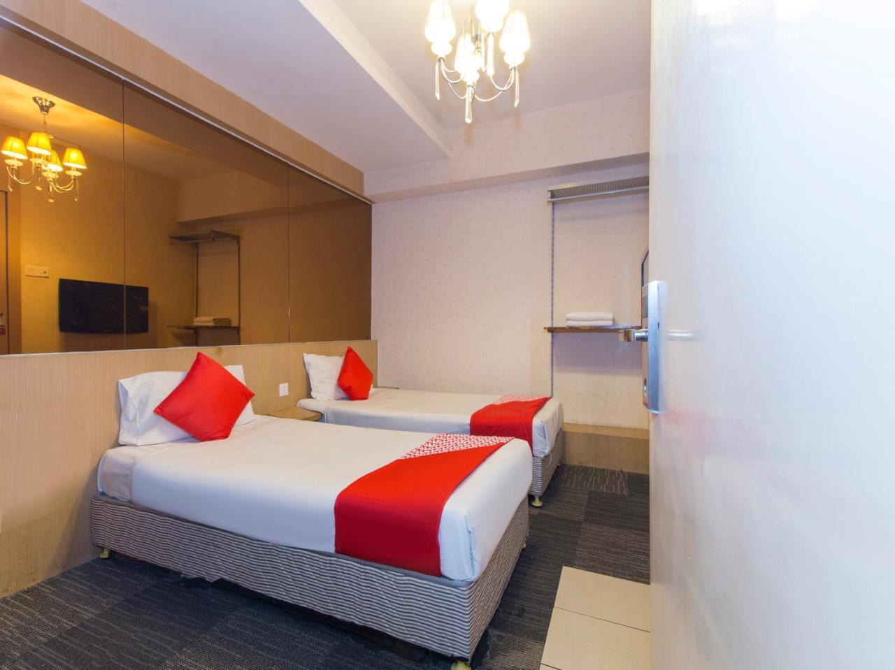 The Crown Borneo Hotel Kota Kinabalu Zewnętrze zdjęcie