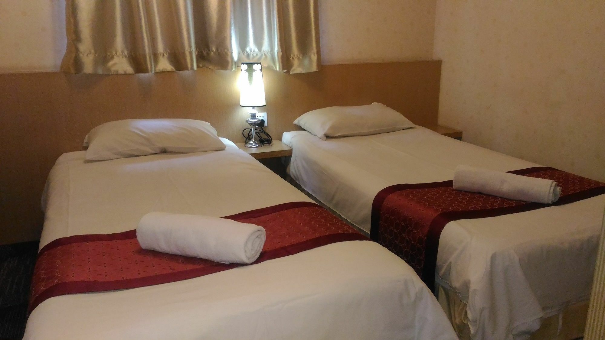 The Crown Borneo Hotel Kota Kinabalu Zewnętrze zdjęcie